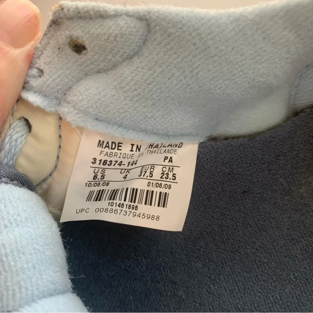 Nike Athletic Shoes in Light Blue and Gray